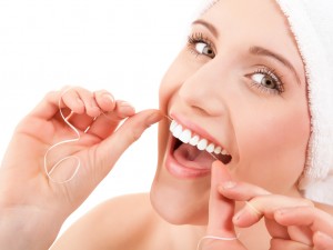 Biện pháp vệ sinh răng miệng cho bệnh nhân phục hình