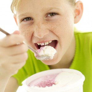 Sau khi tẩy trắng răng không nên ăn gì ?
