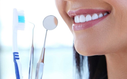 Bọc răng sứ cho răng hàm sâu được thực hiện ra sao?-3