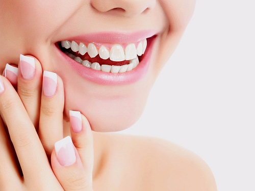 Trồng răng sứ có đau không? Kiến thức cần biết trước khi trồng răng 3